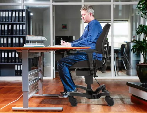 Una sedia da lavoro ideale per la disabilità sul posto di lavoro